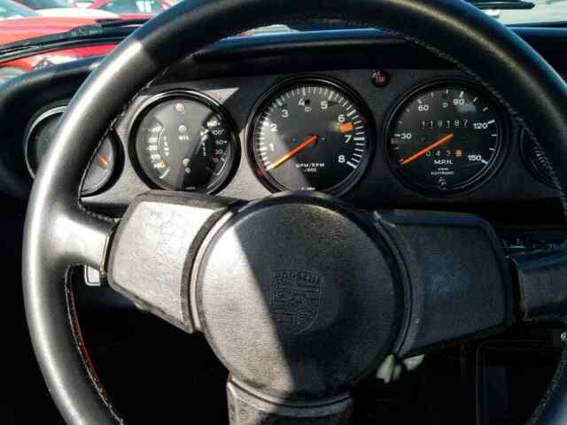 Porsche 911 1977 image number 7