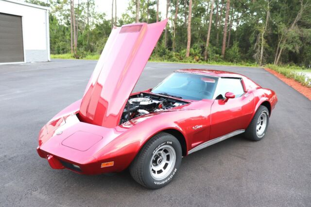 Chevrolet Corvette 1976 image number 40