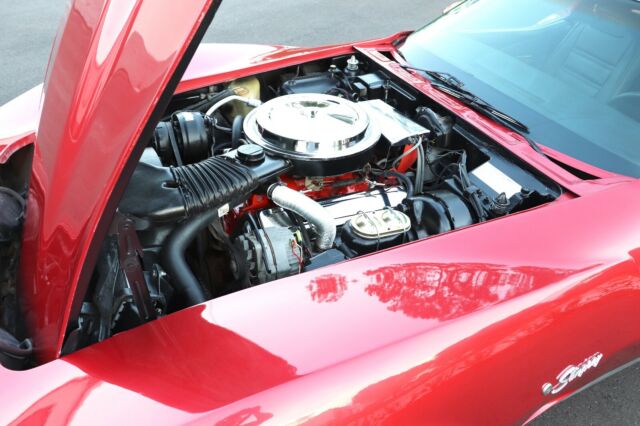 Chevrolet Corvette 1976 image number 42