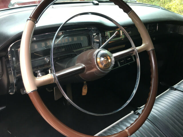 Cadillac DeVille 1954 image number 36