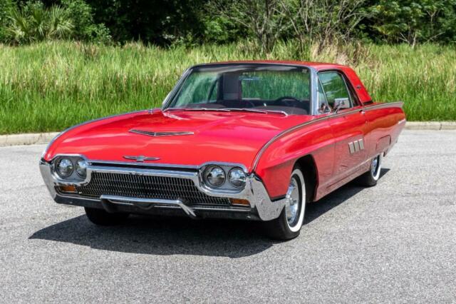 Ford Thunderbird 1963 image number 46