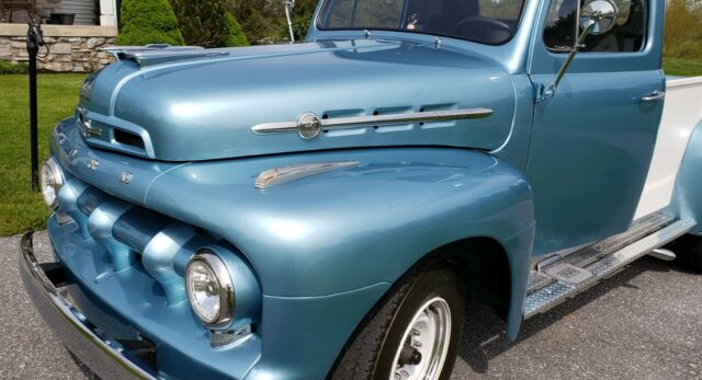 Ford F3 1952 image number 15