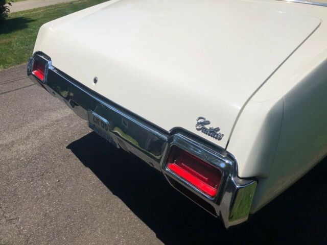 Oldsmobile Cutlass 1971 image number 12