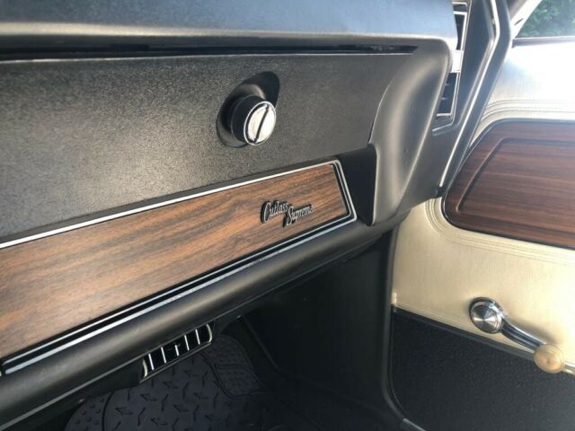 Oldsmobile Cutlass 1971 image number 21