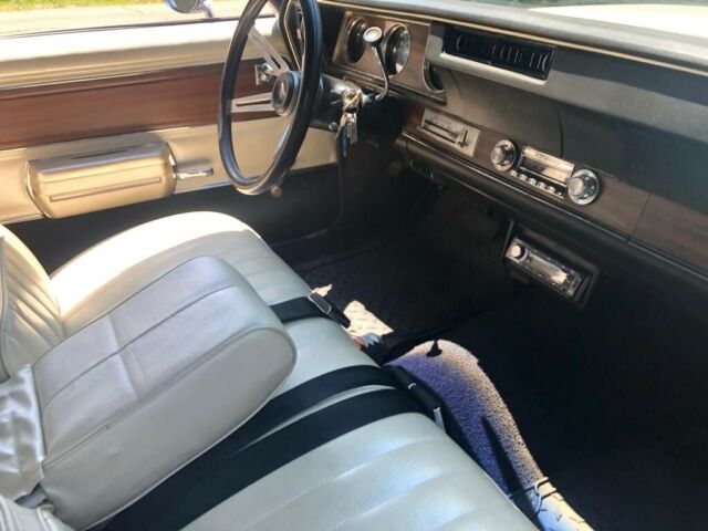 Oldsmobile Cutlass 1971 image number 22