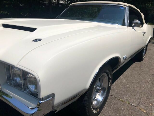 Oldsmobile Cutlass 1971 image number 34