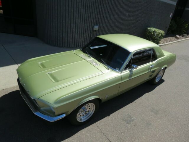 Ford Mustang 1967 image number 21