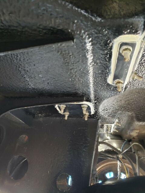 MG MGB 1976 image number 36
