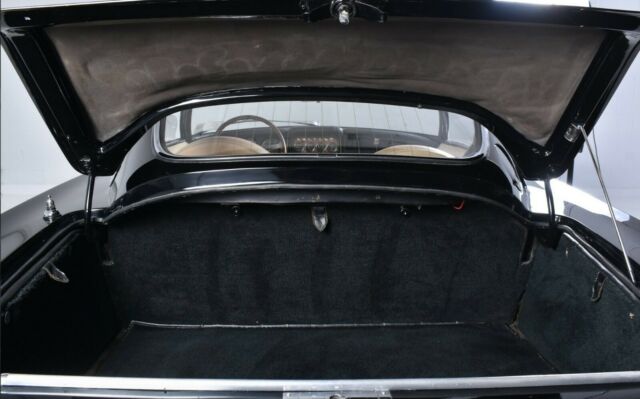 Lamborghini 400GT 1967 image number 7