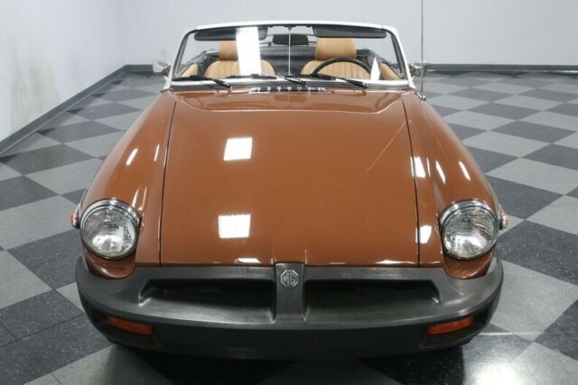 MG MGB 1979 image number 43