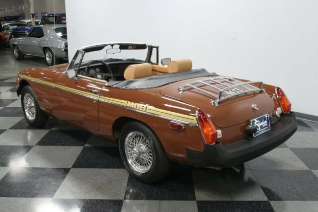 MG MGB 1979 image number 9