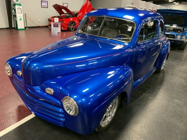 Ford Coupe 1946 image number 4
