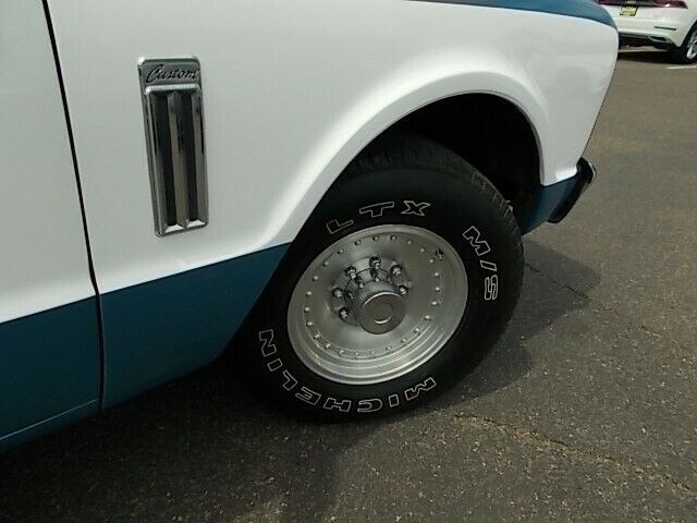 GMC RegCab Truck RWD 1967 image number 9