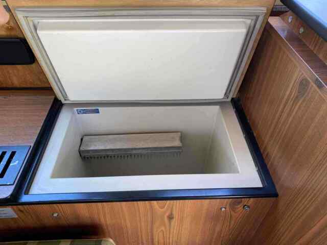 Volkswagen Westfalia 1977 image number 12