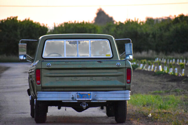 Ford F-250 1974 image number 10