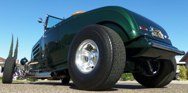 Ford Roadster 1932 image number 3