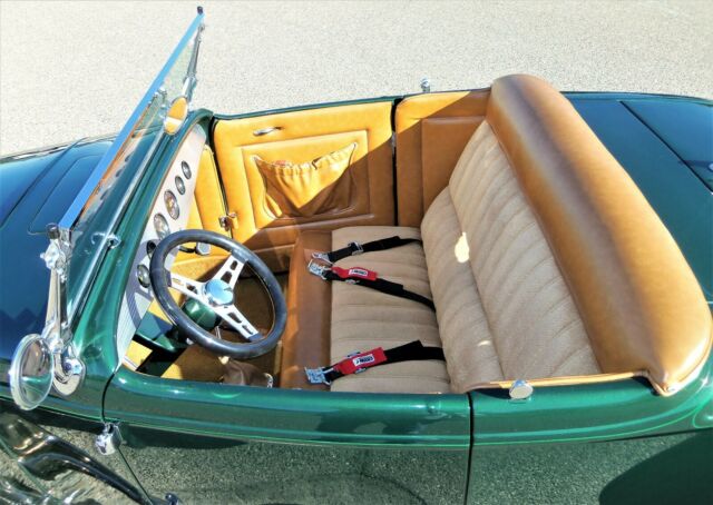 Ford Roadster 1932 image number 32