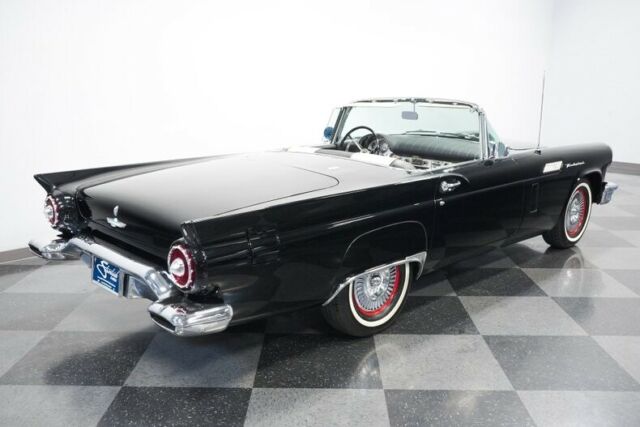 Ford Thunderbird 1957 image number 13