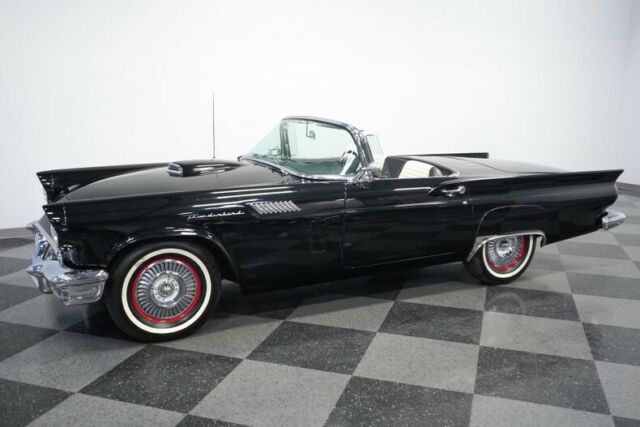 Ford Thunderbird 1957 image number 30