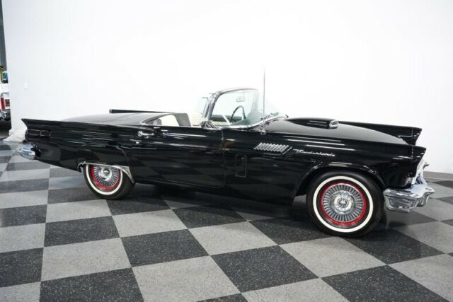 Ford Thunderbird 1957 image number 40