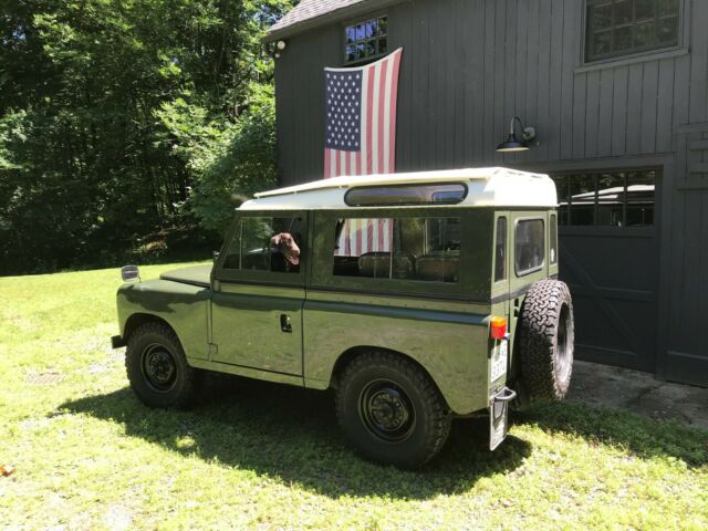 Land Rover Defender 1979 image number 10