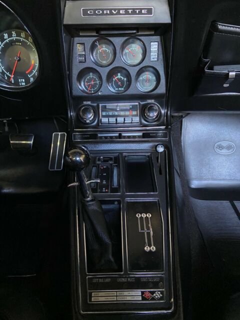 Chevrolet Corvette 1969 image number 11