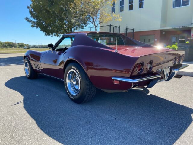 Chevrolet Corvette 1969 image number 2