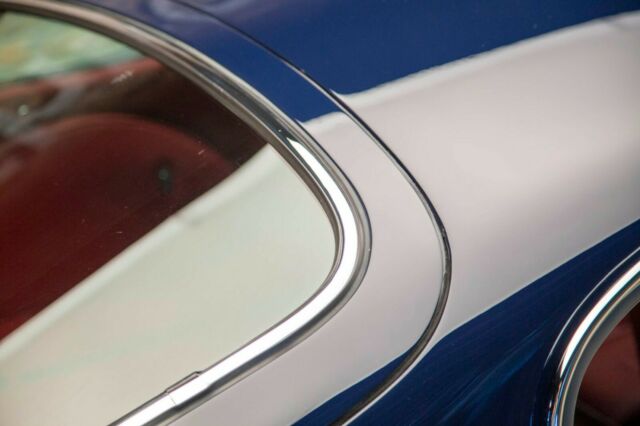 Jaguar E-Type 1966 image number 10