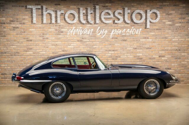 Jaguar E-Type 1966 image number 27