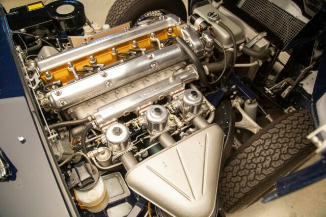 Jaguar E-Type 1966 image number 46
