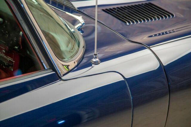 Jaguar E-Type 1966 image number 9
