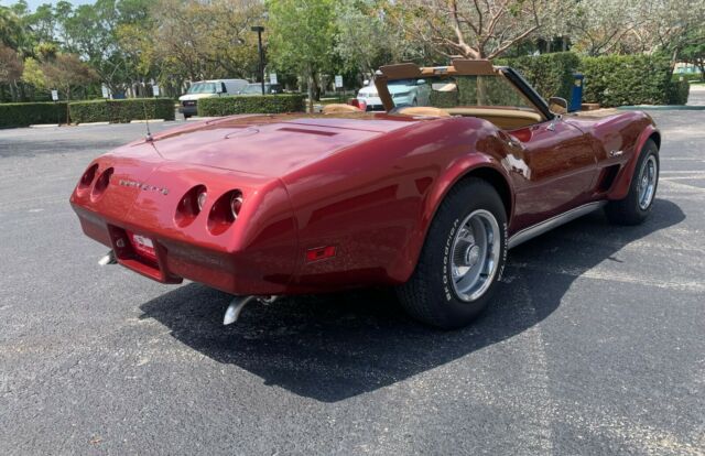 Chevrolet Corvette 1974 image number 31