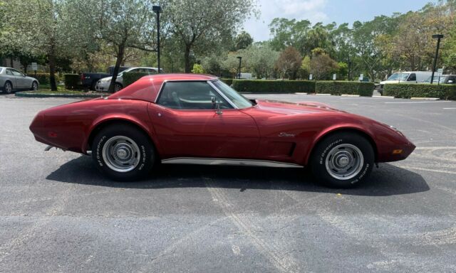 Chevrolet Corvette 1974 image number 32