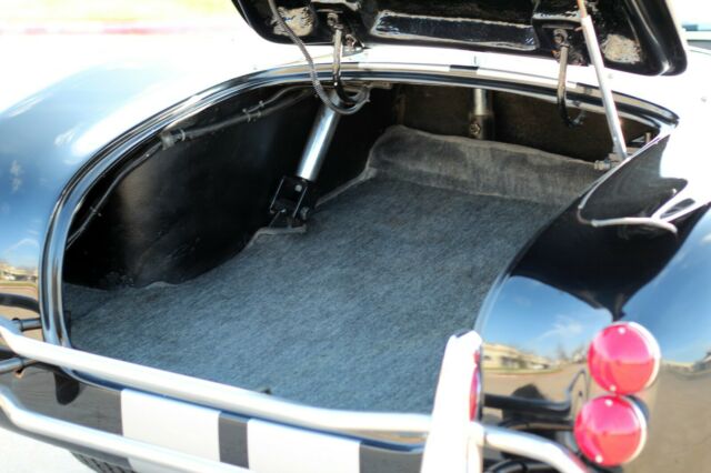 Shelby Cobra 1966 image number 39