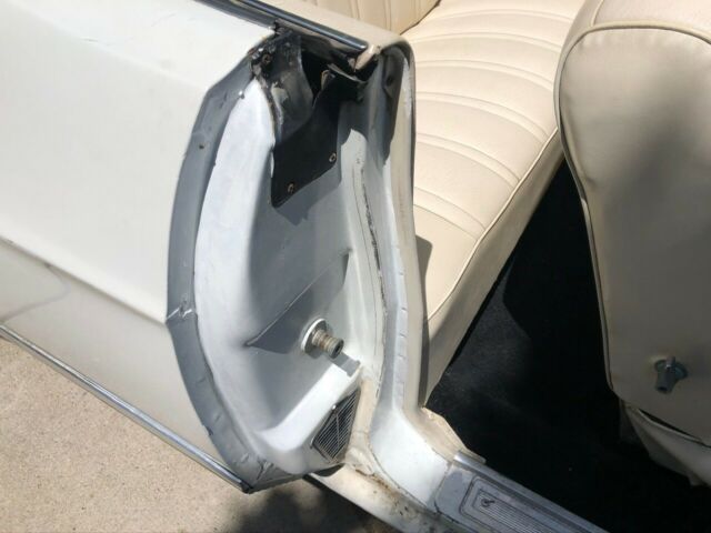 Ford LTD 1972 image number 29