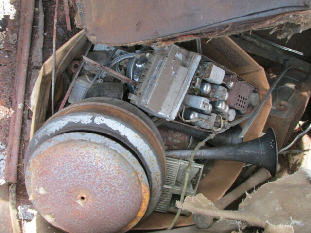 Plymouth Special Deluxe 1941 image number 7