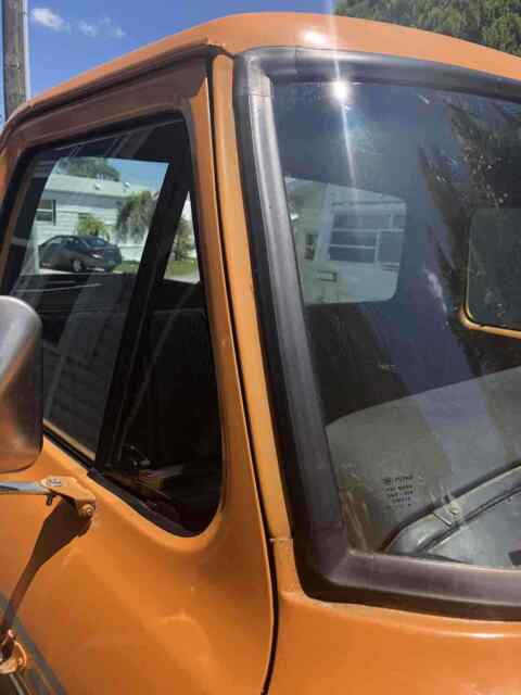 Ford F250 1974 image number 1
