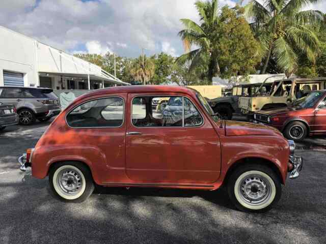 Fiat 600 1971 image number 4
