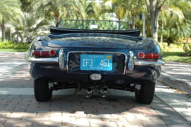 Jaguar E-Type Series 1 1966 image number 38