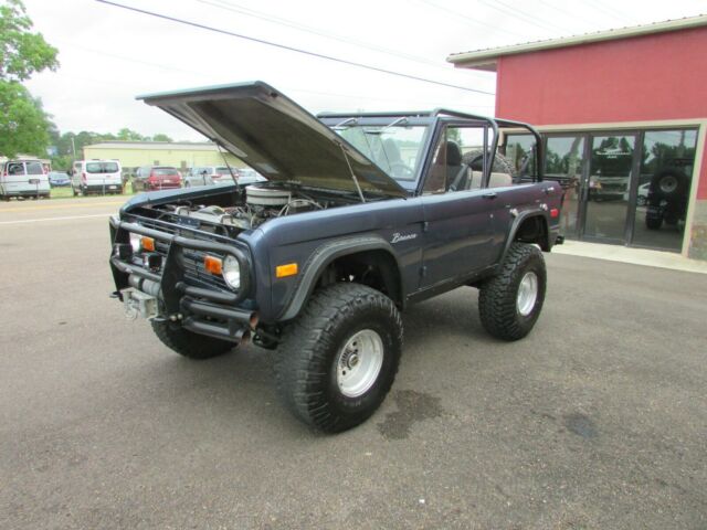 Ford Bronco 1971 image number 35
