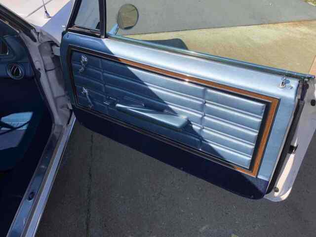 Chevrolet Caprice 1966 image number 13