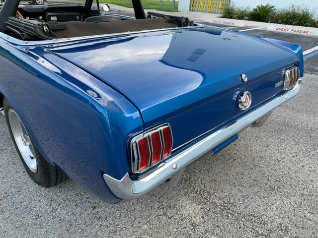 Ford Mustang 1965 image number 11