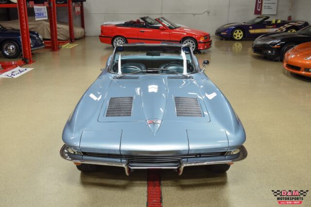 Chevrolet Corvette 1963 image number 23