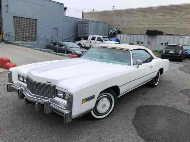 Cadillac Eldorado Convertible 1976 image number 9