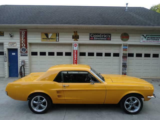Ford Mustang 1967 image number 0