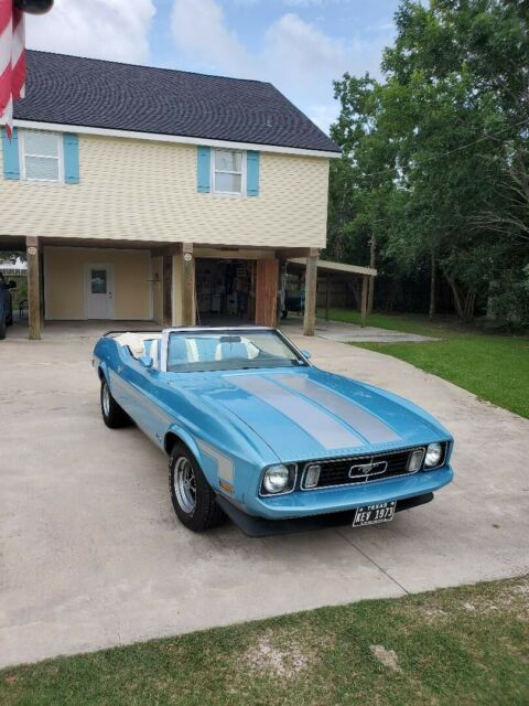 Ford Mustang 1973 image number 15