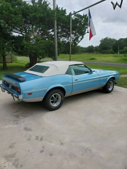Ford Mustang 1973 image number 19