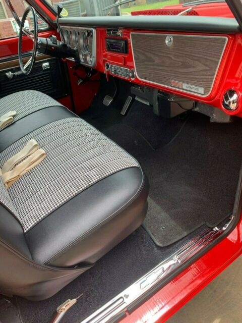 Chevrolet Cheyenne 1971 image number 16