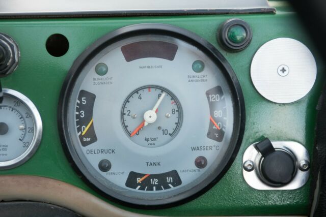 Mercedes-Benz UNIMOG 1978 image number 9