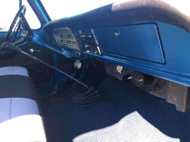Ford F250 1970 image number 16